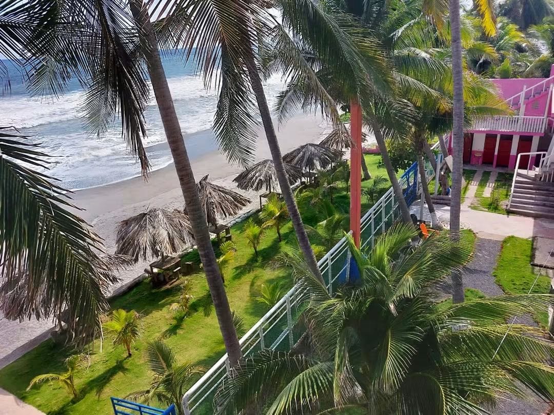 Se vende hermoso Hotel y Restaurante en La libertad! 🇸🇻 🌊
